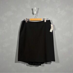 David N – Classic Black Lined Skirt – Size 10